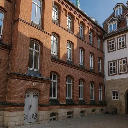 Raha - Historischer Charme Direkt Am Domplatz ארפורט