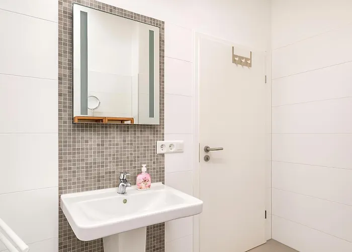 Raha - Historischer Charme Direkt Am Domplatz Apartamento